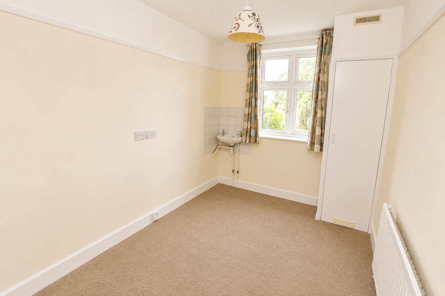 Church End Lane, Tilehurst, Reading